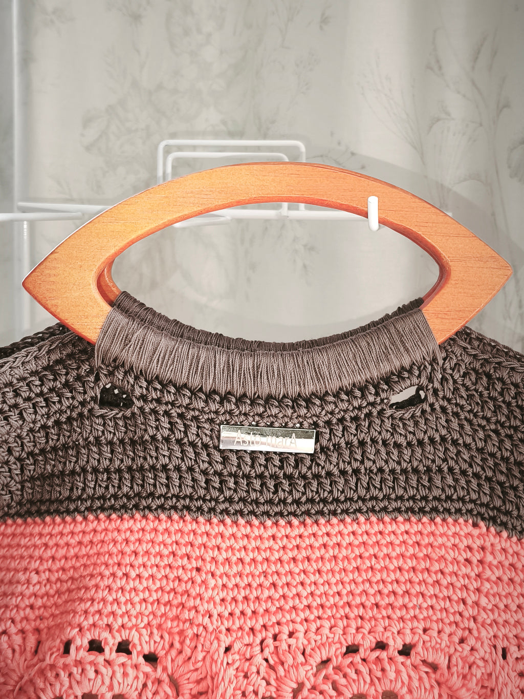 Orange square shopper