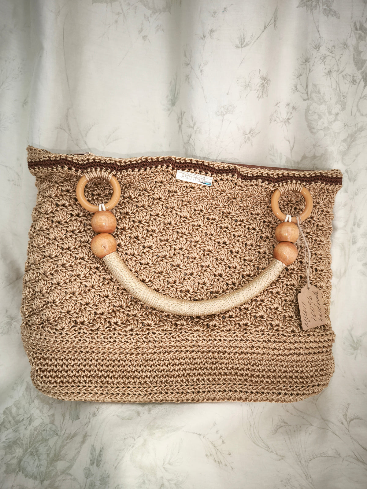 Golden shell crochet handbag