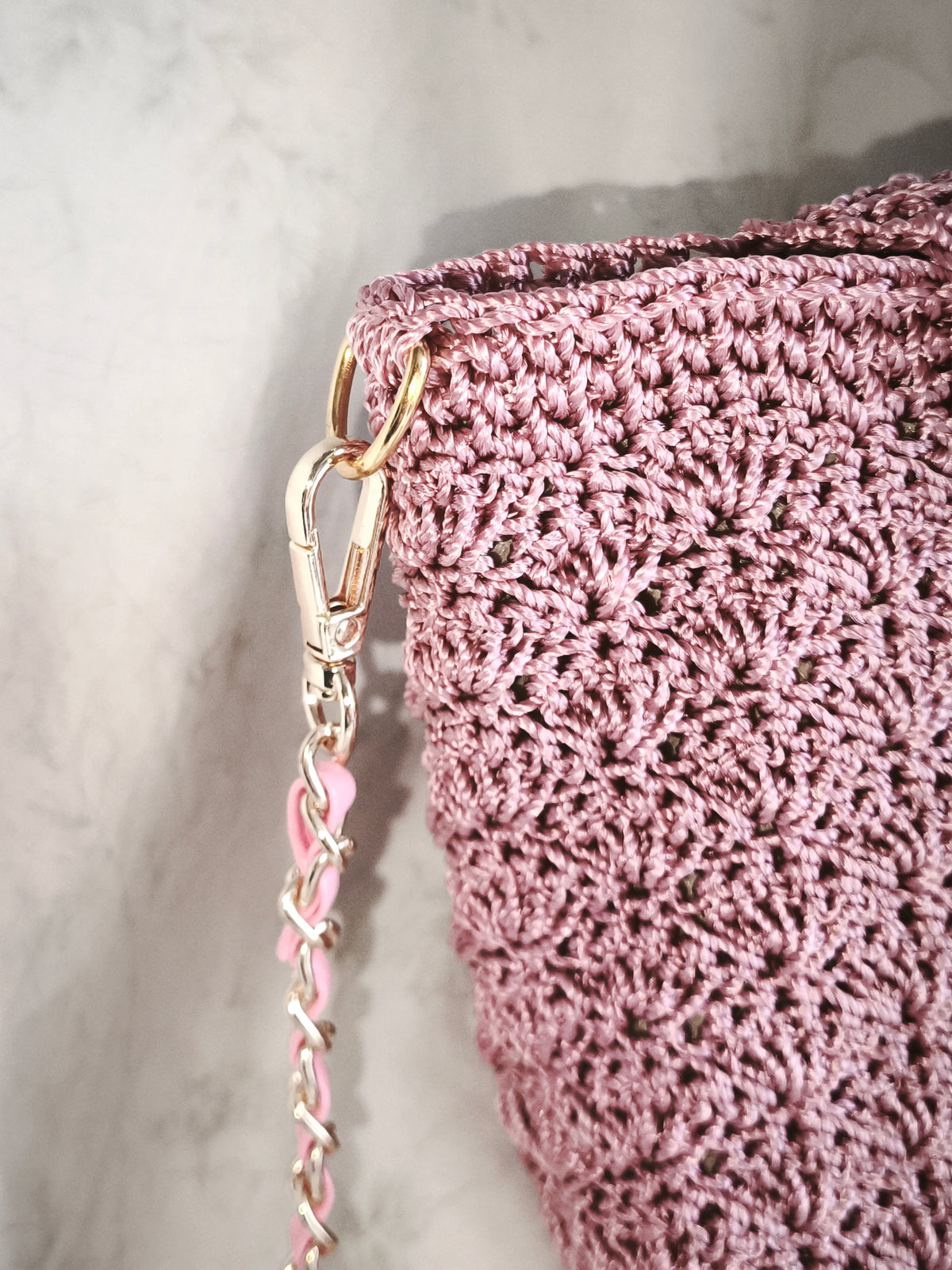 Dusty pink shell bag