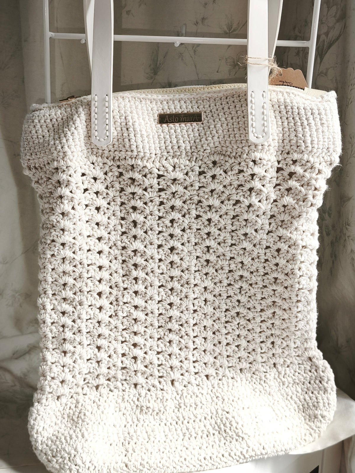 Off white cotton shopper