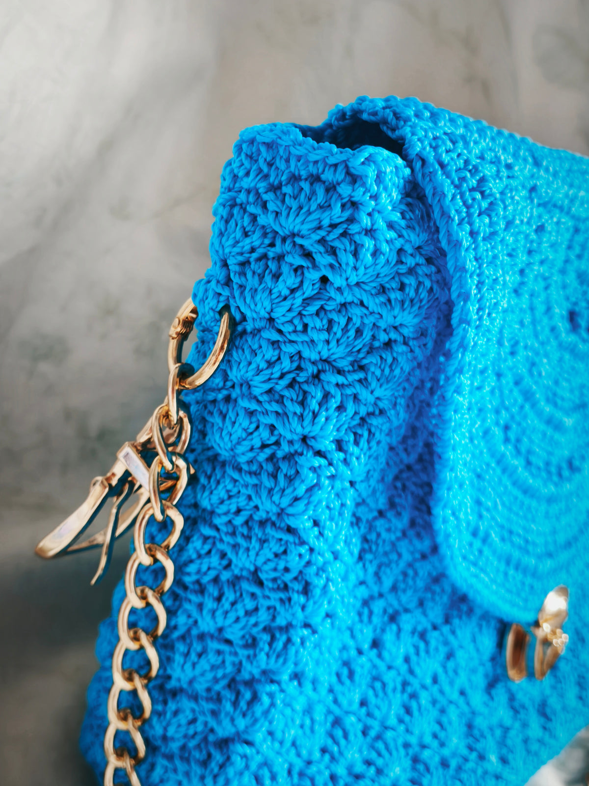 Shell turquoise bag