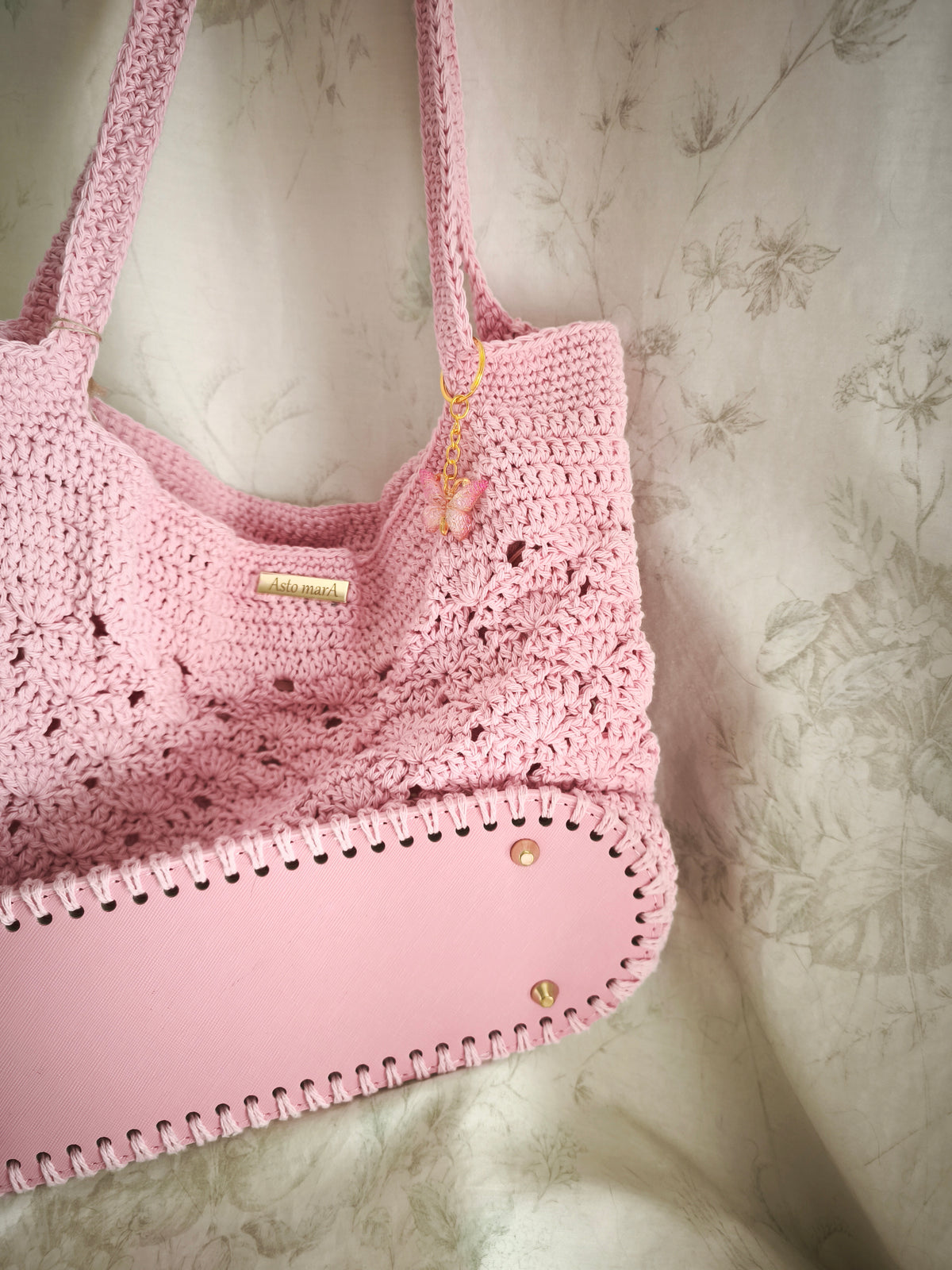 Pink shopper