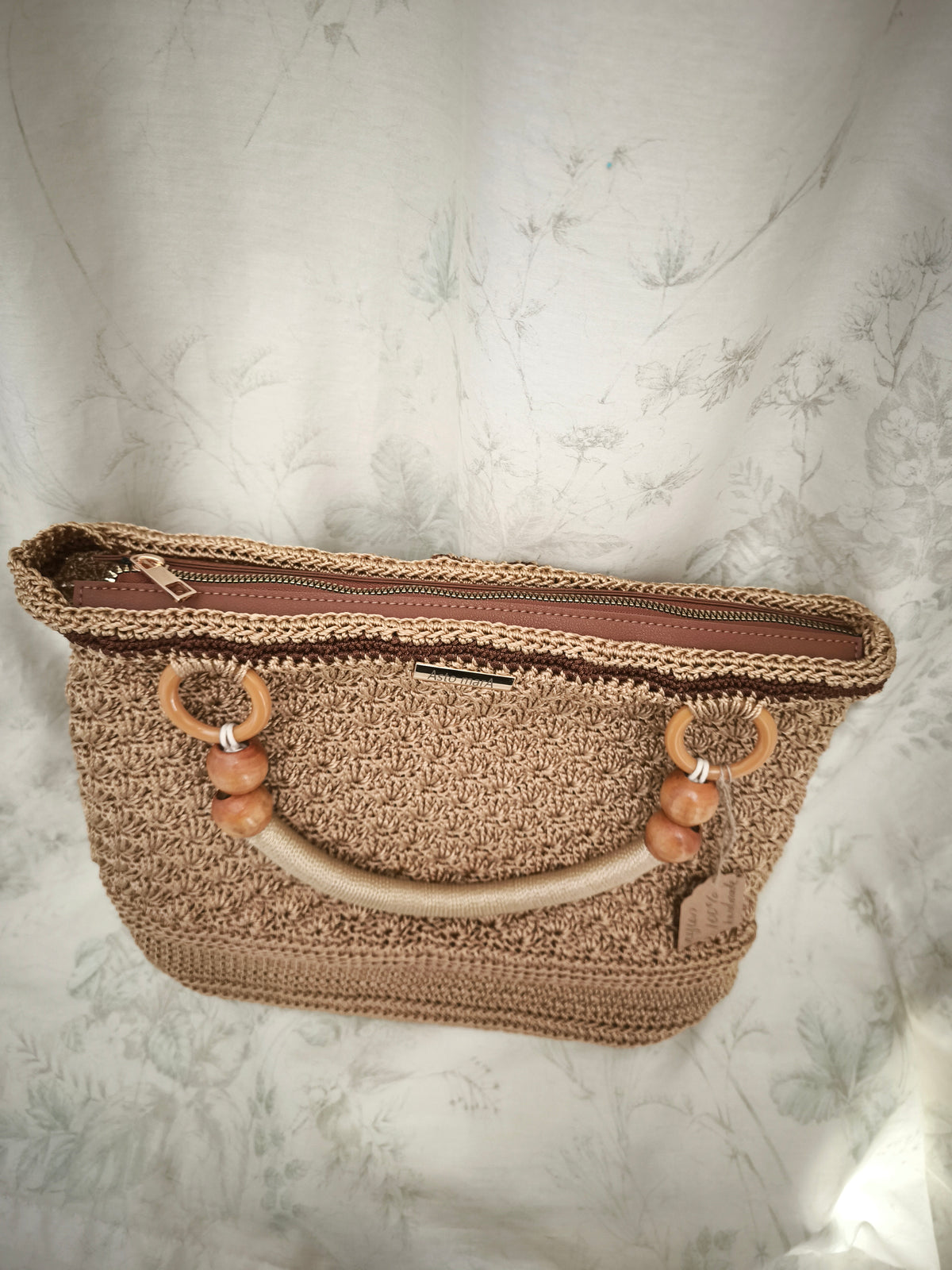 Golden shell crochet handbag