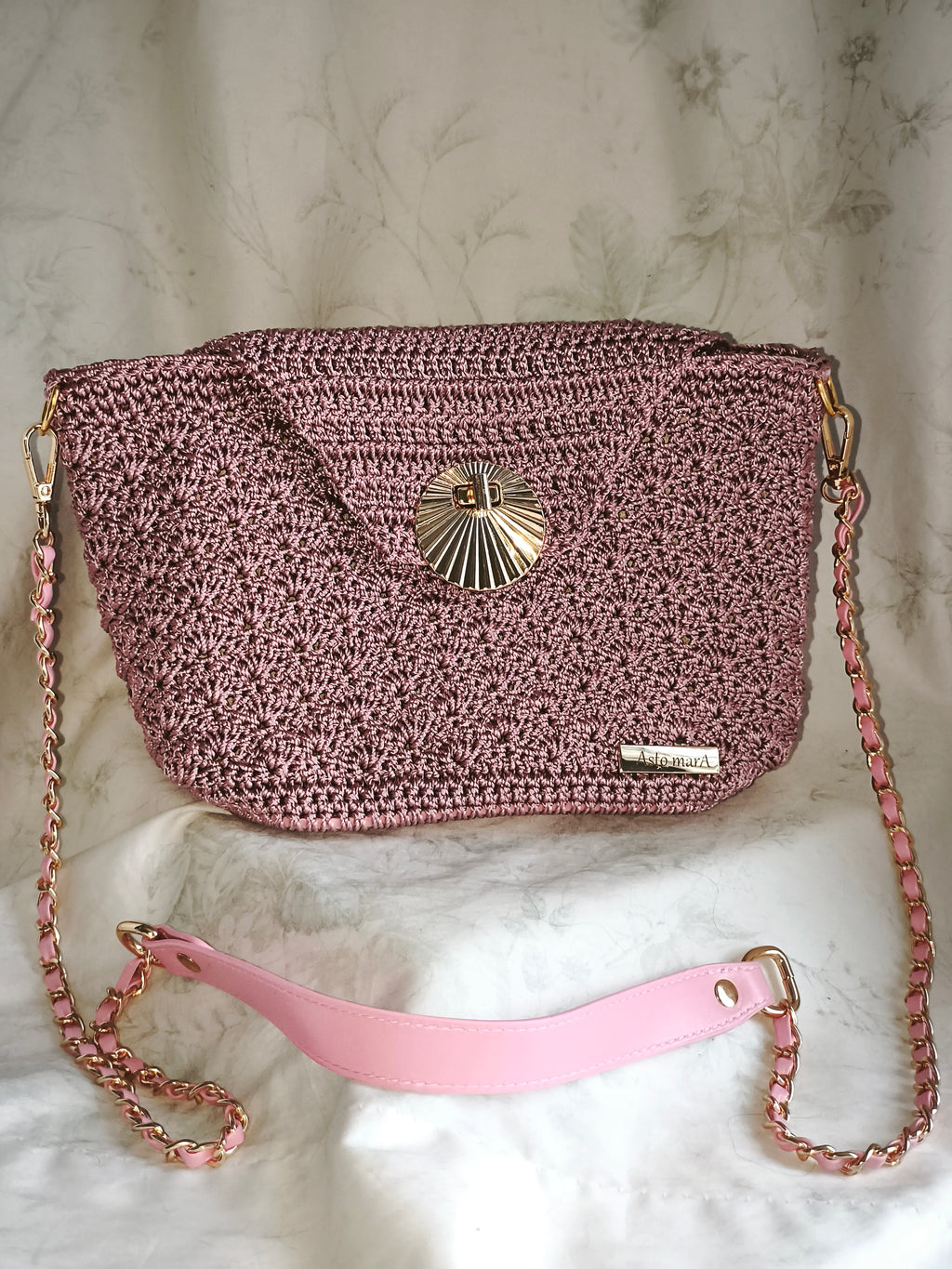 Dusty pink shell bag