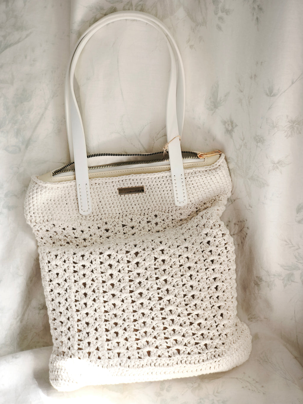 Off white cotton shopper