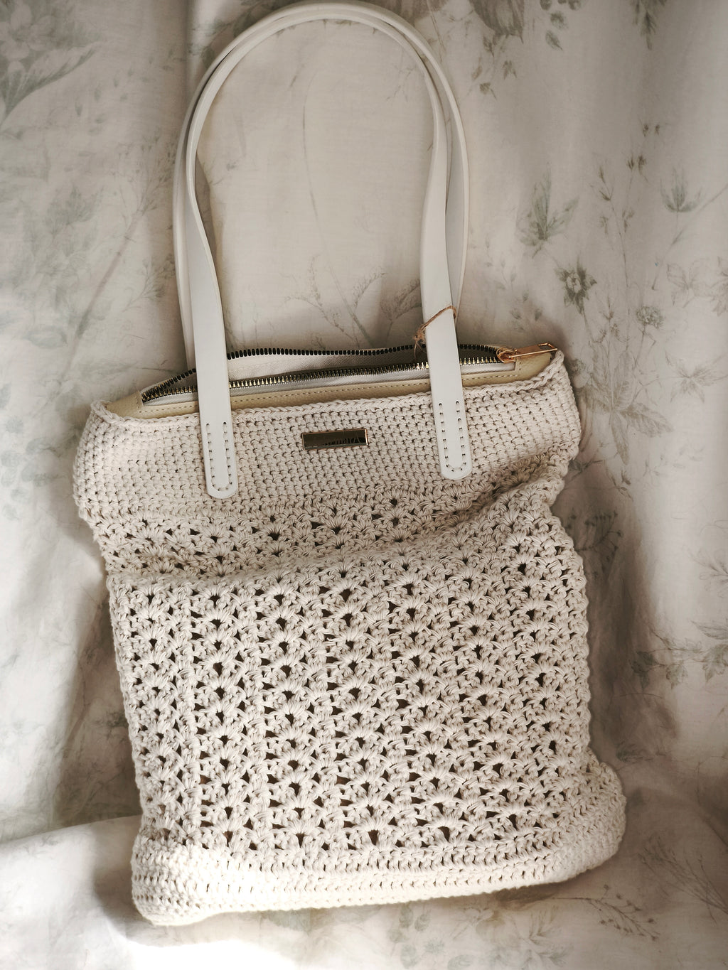Off white cotton shopper