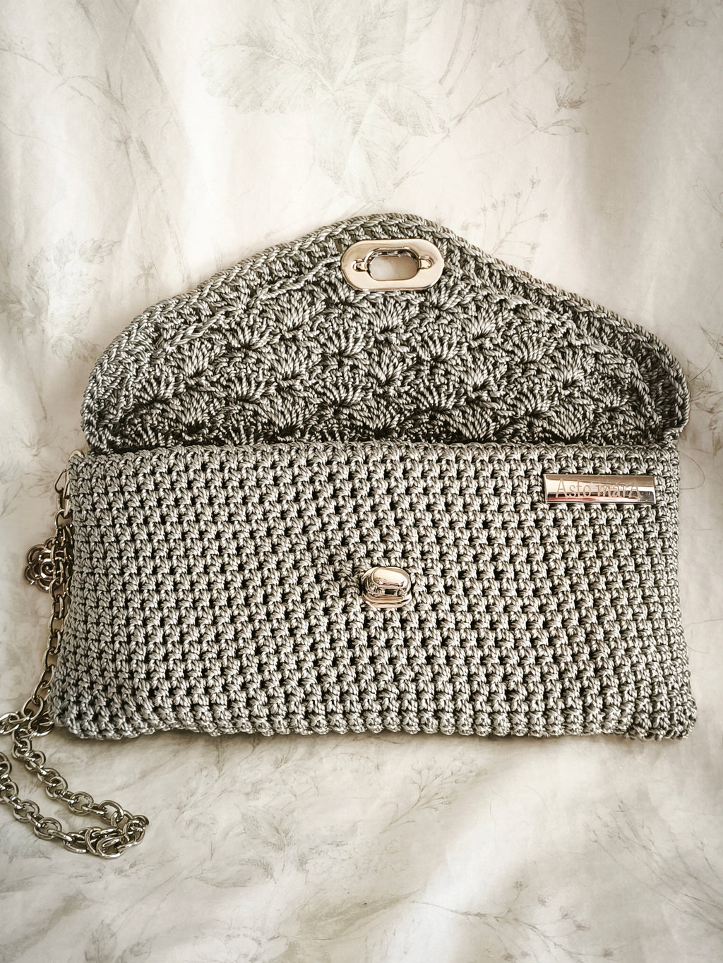 Silver clutch