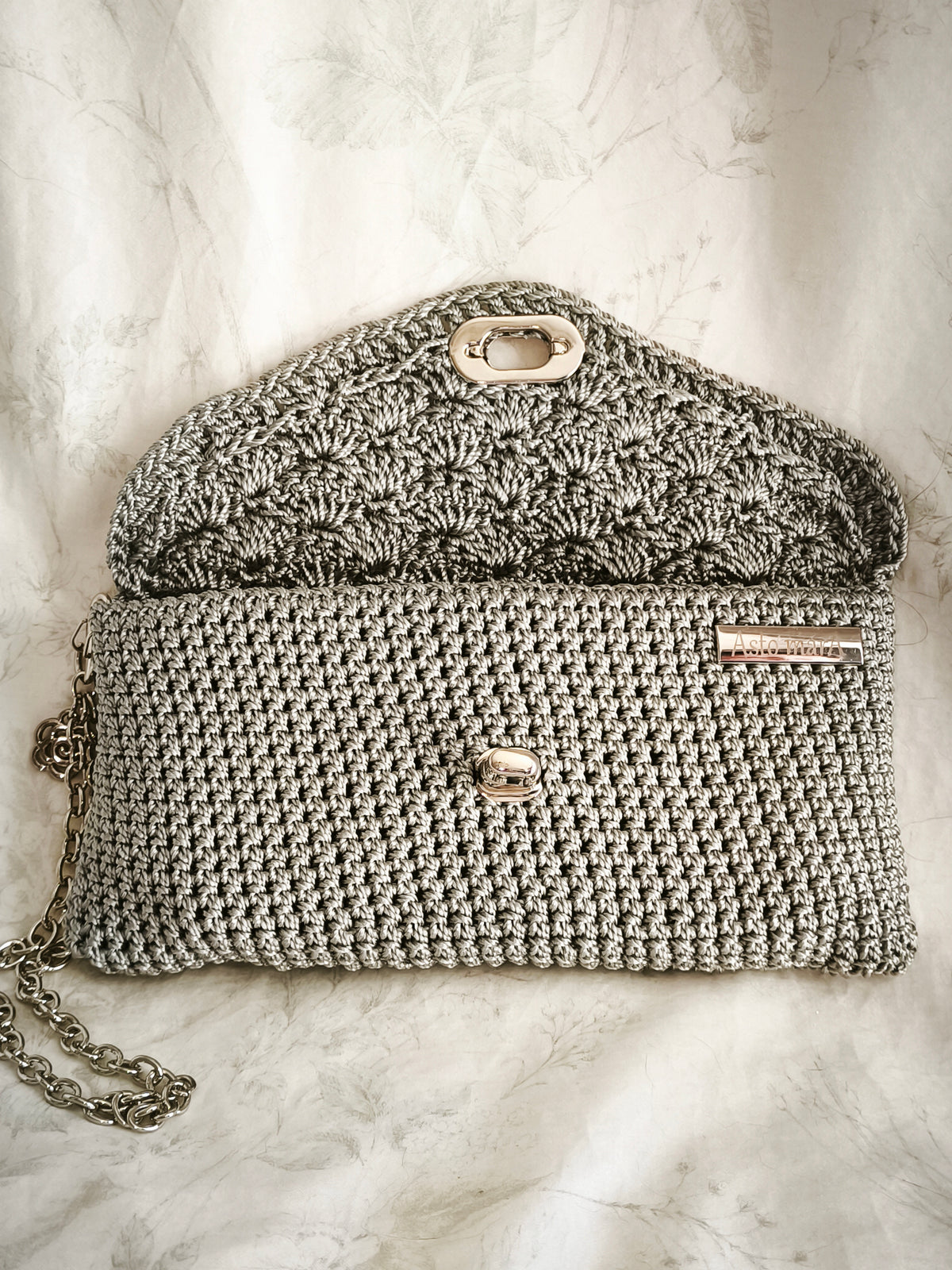 Silver clutch
