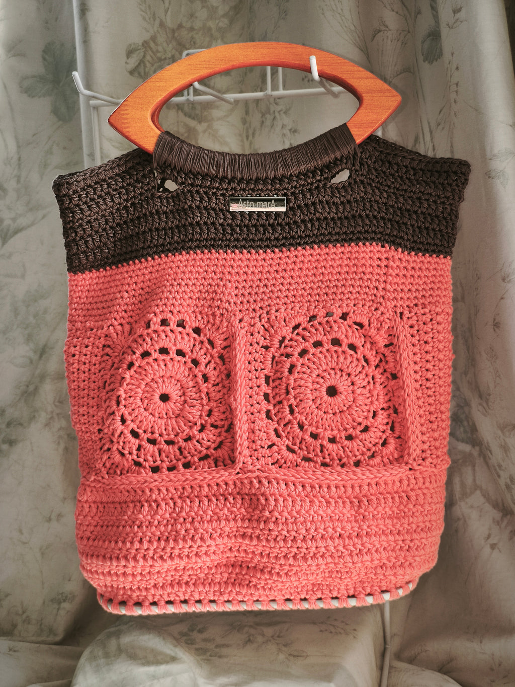 Orange square shopper